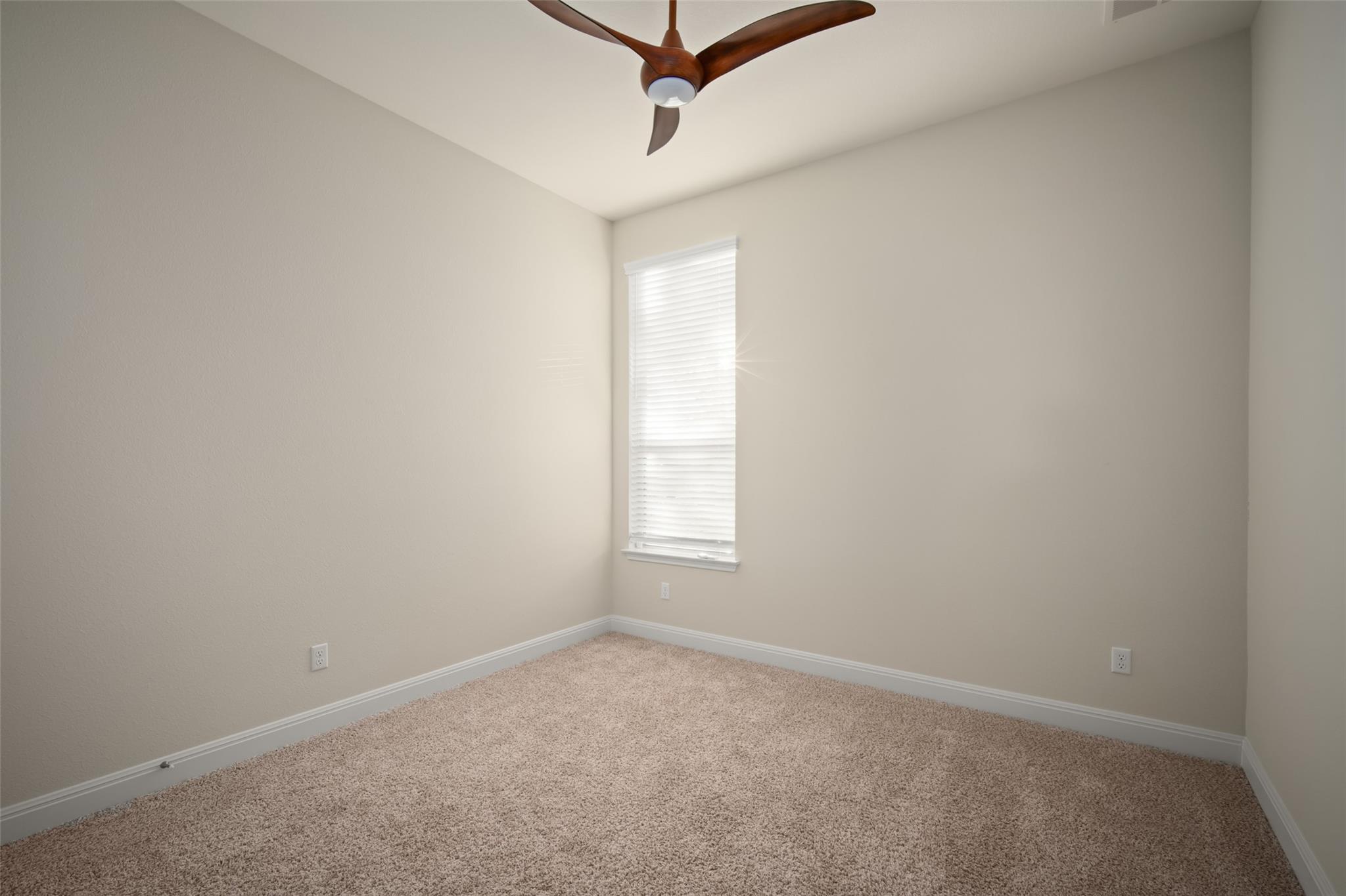 1421 Nature View Loop Property Photo 20