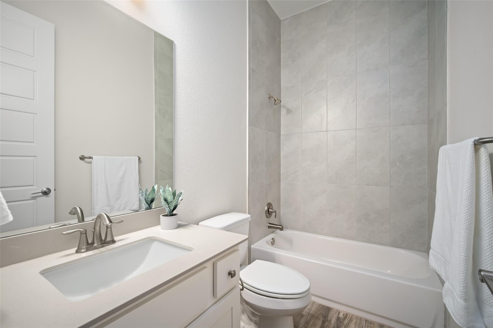 1421 Nature View Loop Property Photo 21