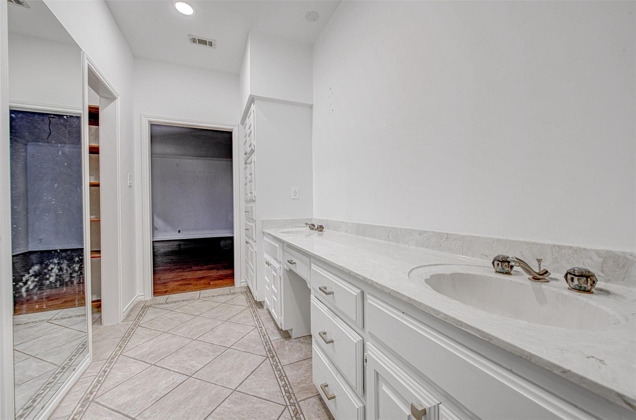 3021 Gabriel View Dr Property Photo 25