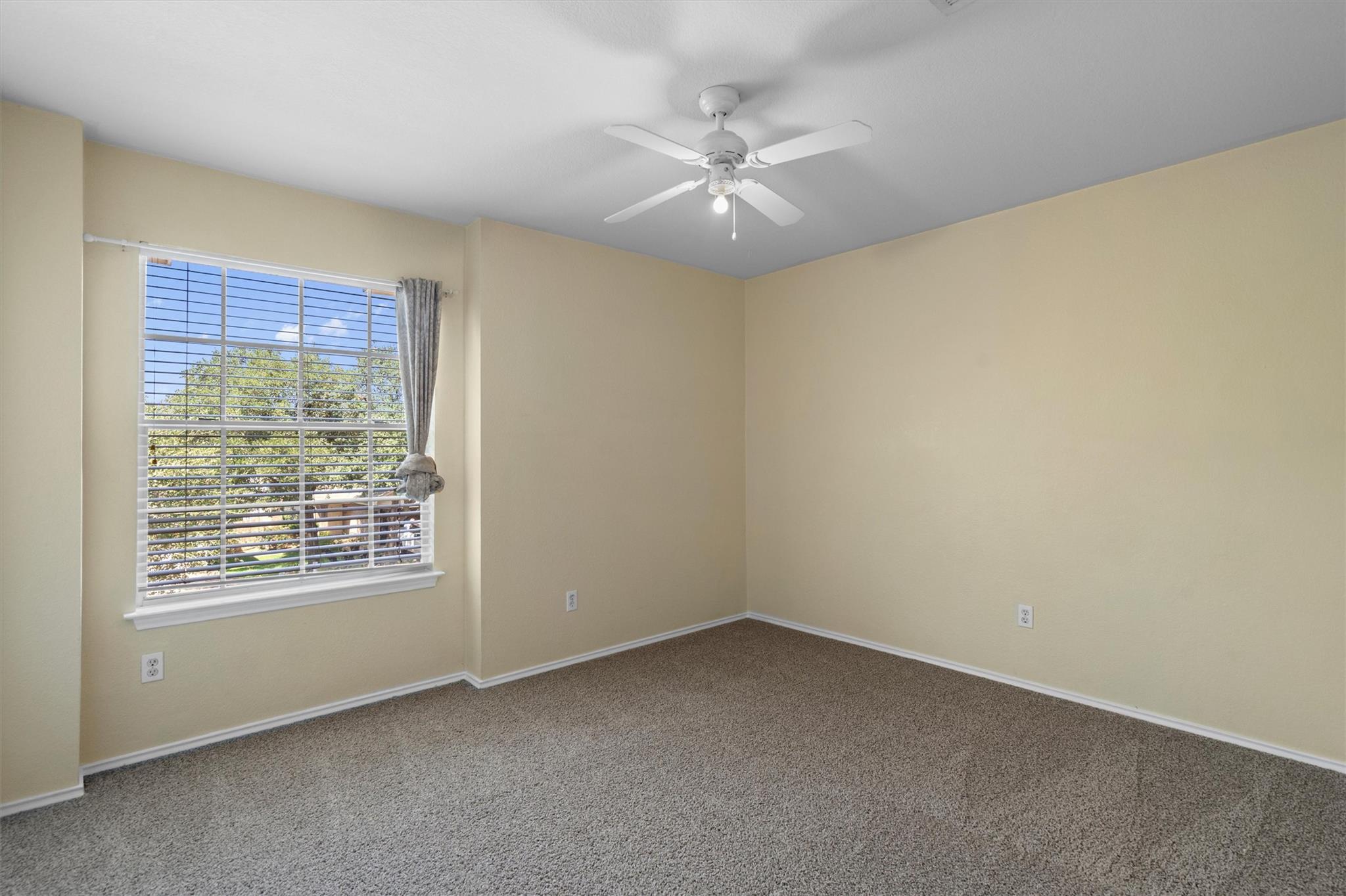 8336 Alvin High Ln Property Photo 28