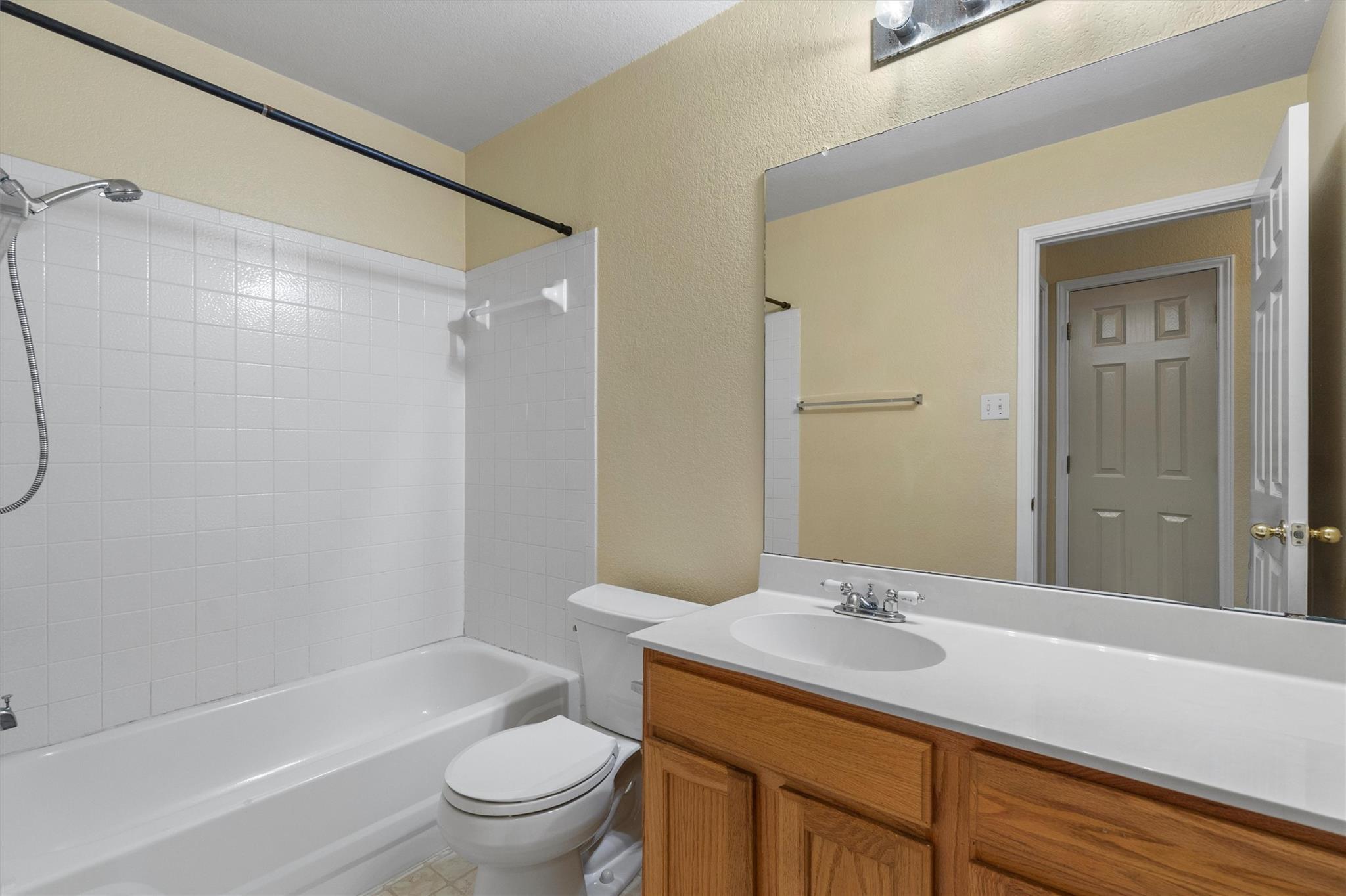 8336 Alvin High Ln Property Photo 32