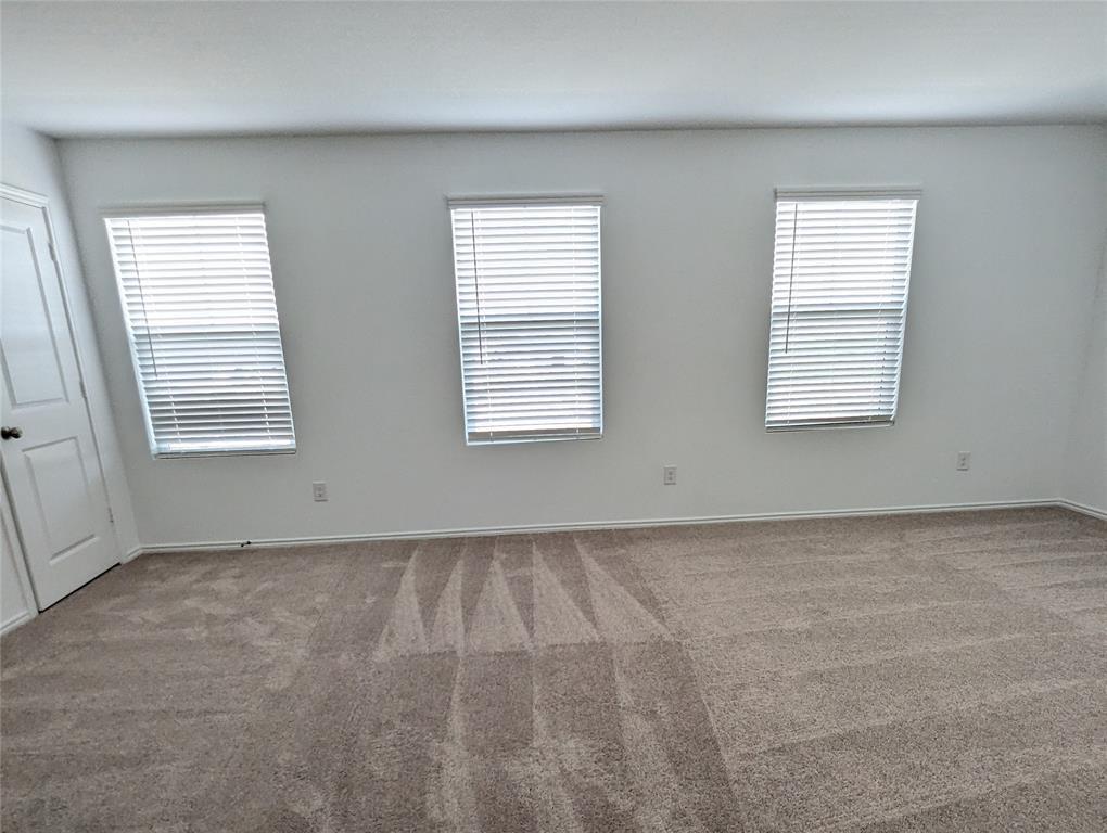 152 Avre Loop Property Photo 15