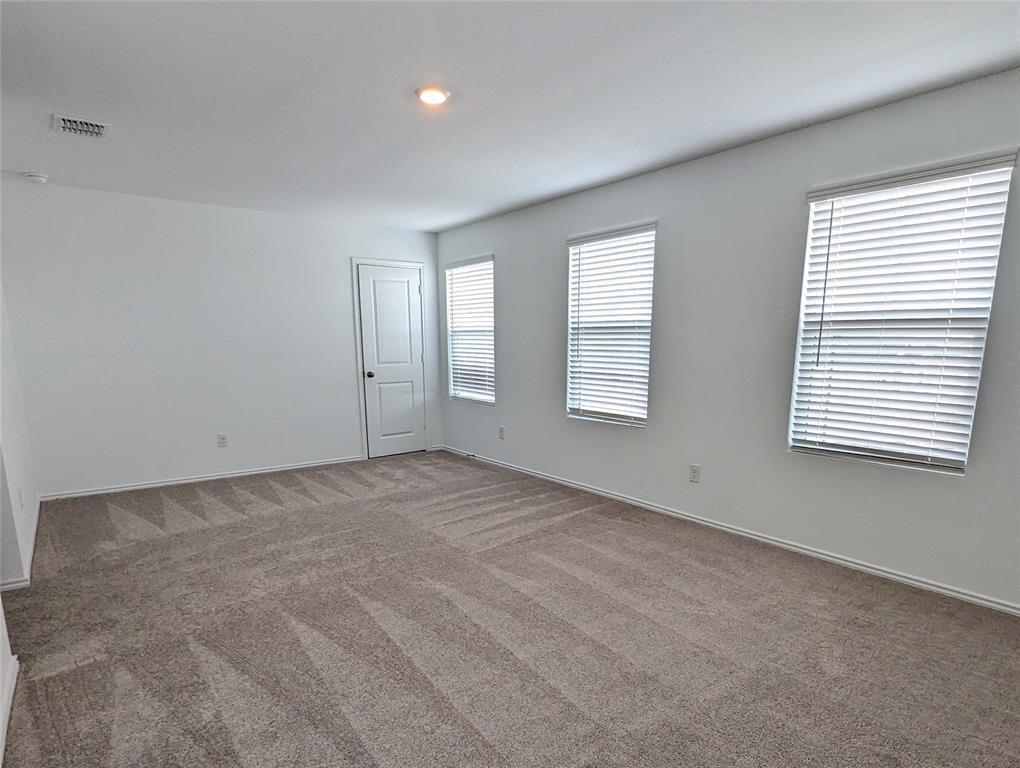 152 Avre Loop Property Photo 16