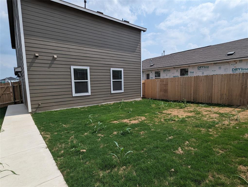 152 Avre Loop Property Photo 24