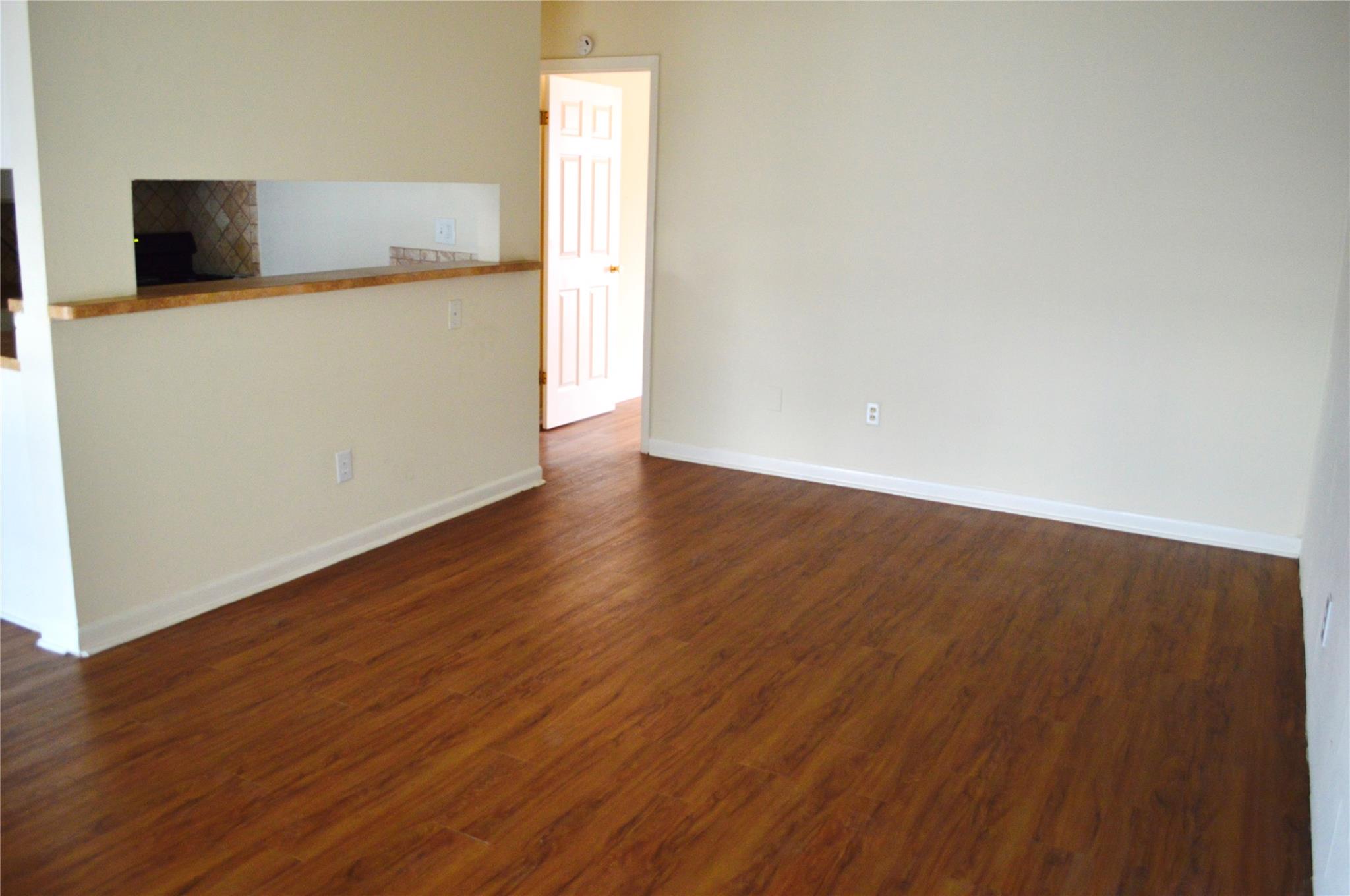 4709 Harmon Ave #305 Property Photo 4