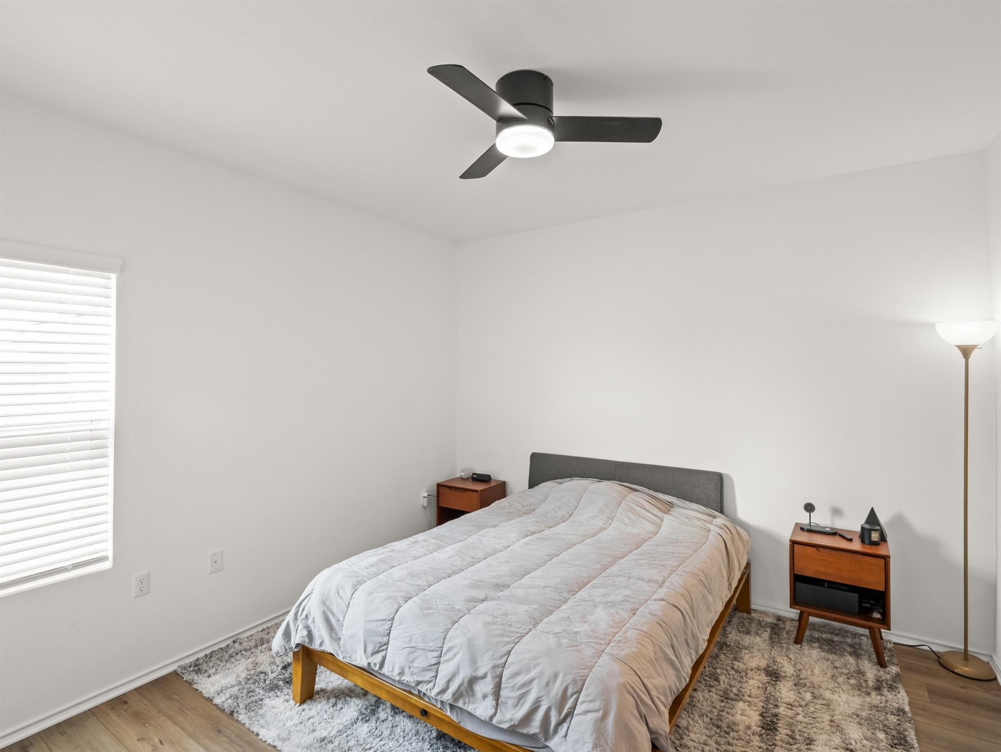 2729 Louris Ln Property Photo 7