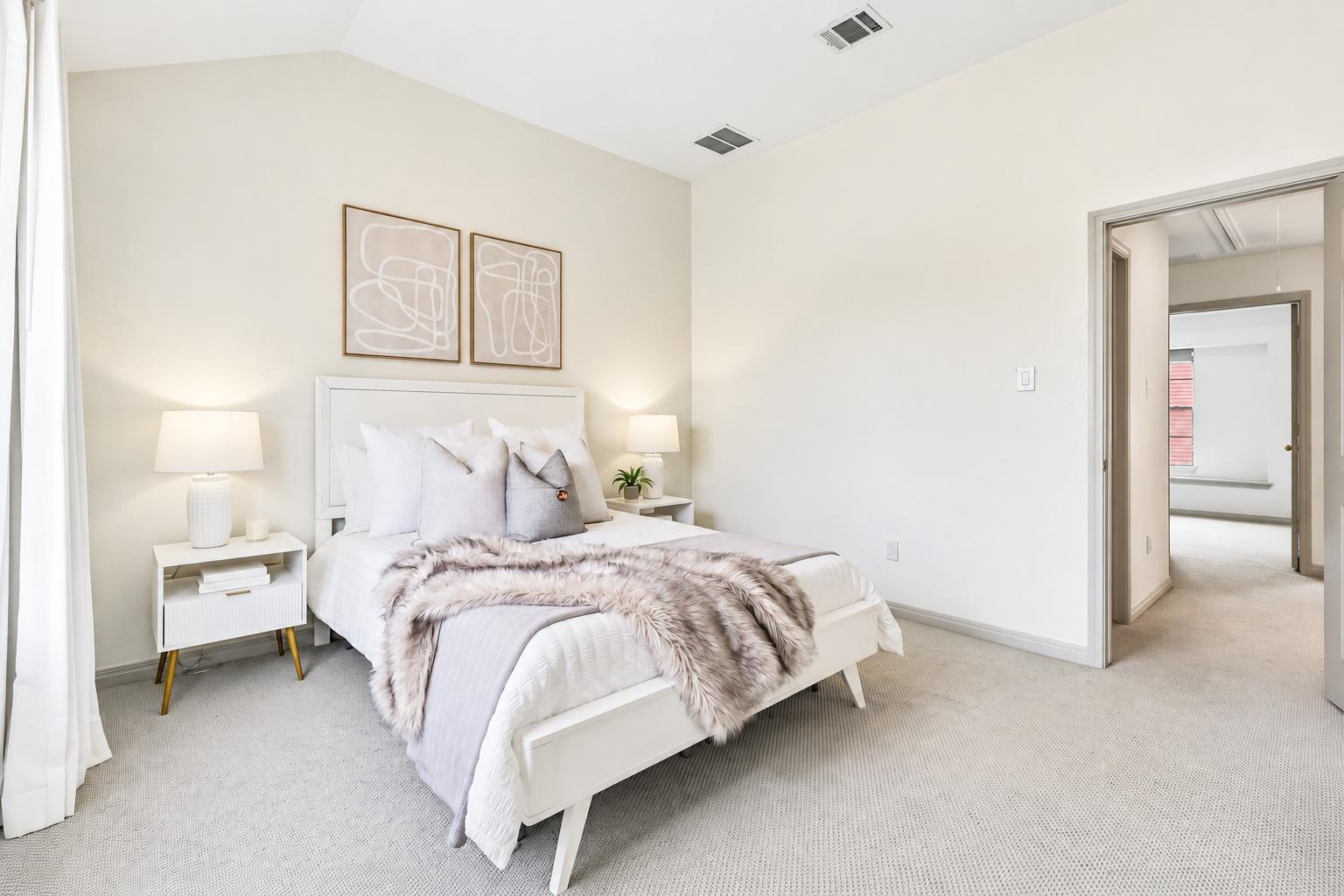11137 Lost Maples Trl Property Photo 8