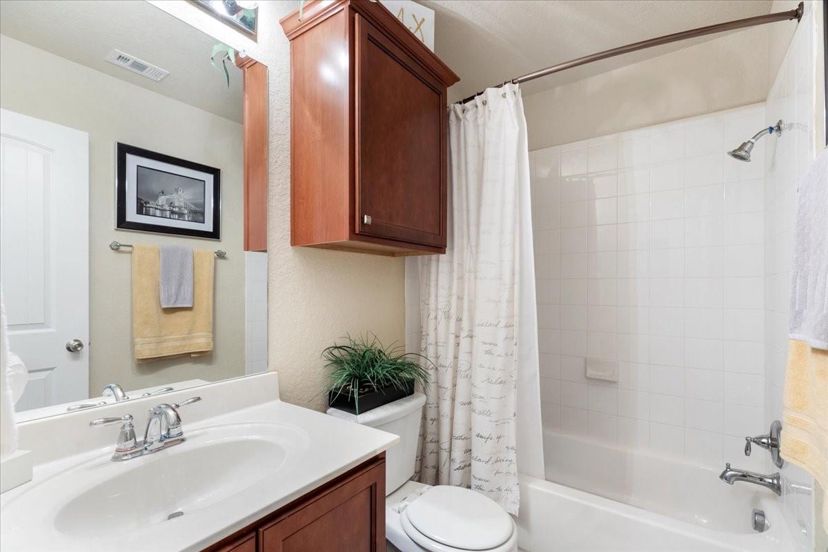 737 Great Oaks Dr Property Photo 20