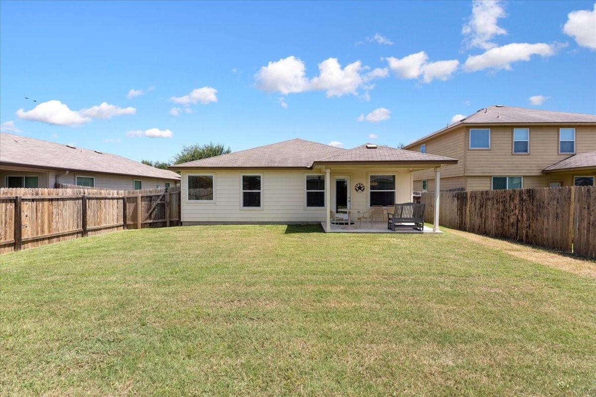 737 Great Oaks Dr Property Photo 21