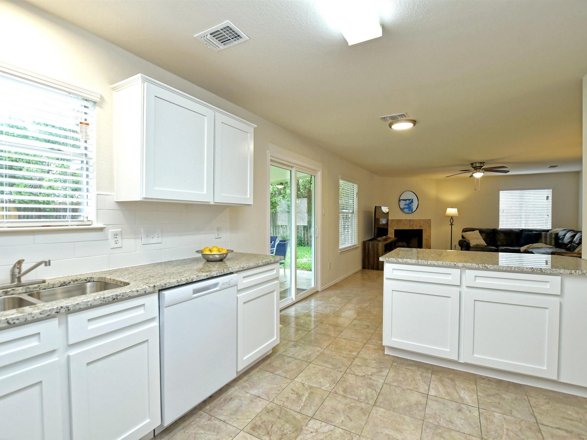 12316 Uttimer Ln Property Photo 10