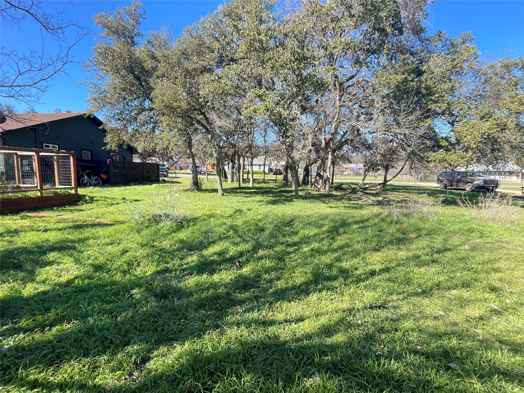 21 Lone Star Trl Property Photo 2