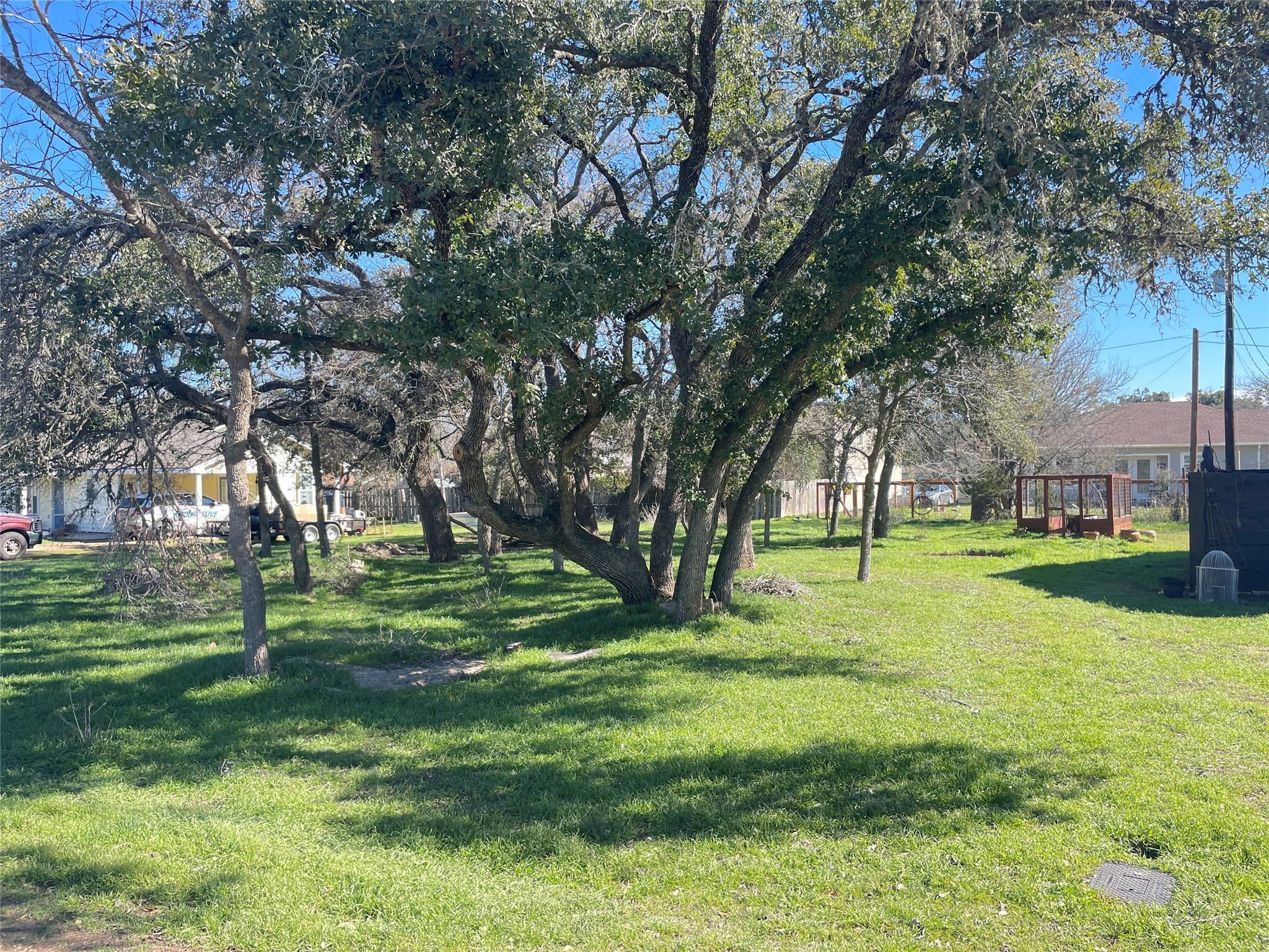 21 Lone Star Trl Property Photo 4