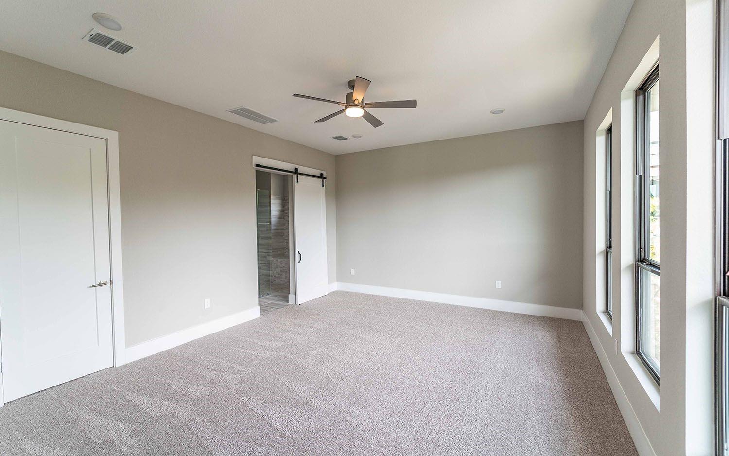 1002 Barrie Dr Property Photo 8