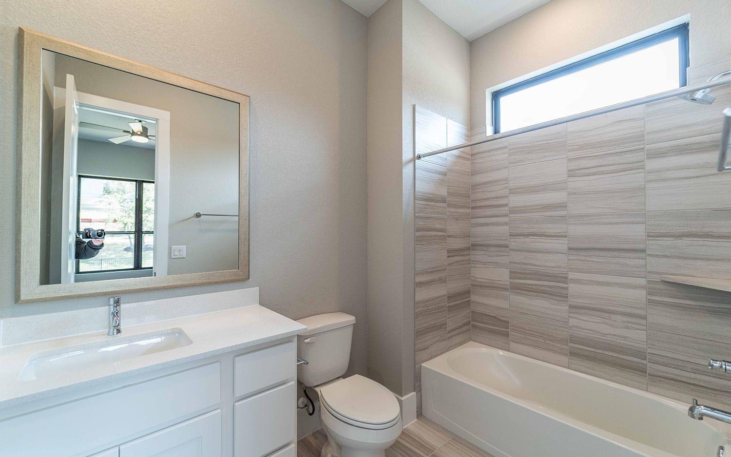 1002 Barrie Dr Property Photo 20
