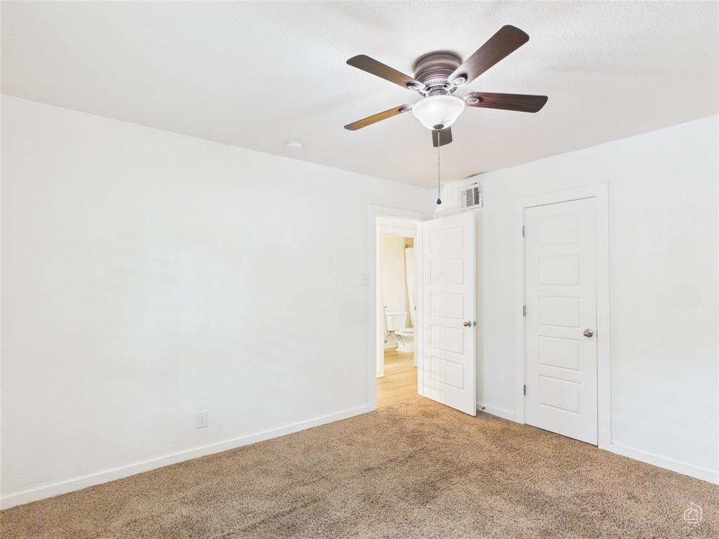 6211 Manor Rd #107 Property Photo 18