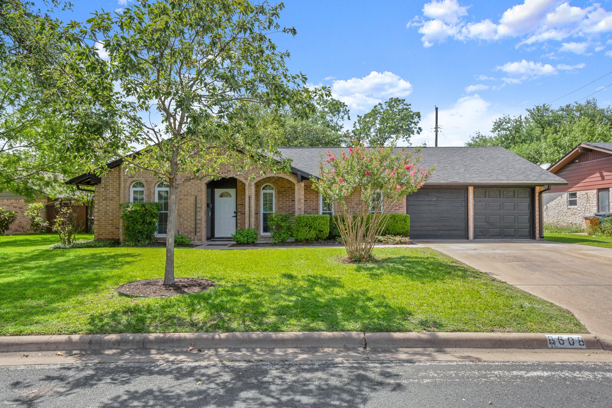 8608 Donna Gail Dr Property Photo 1