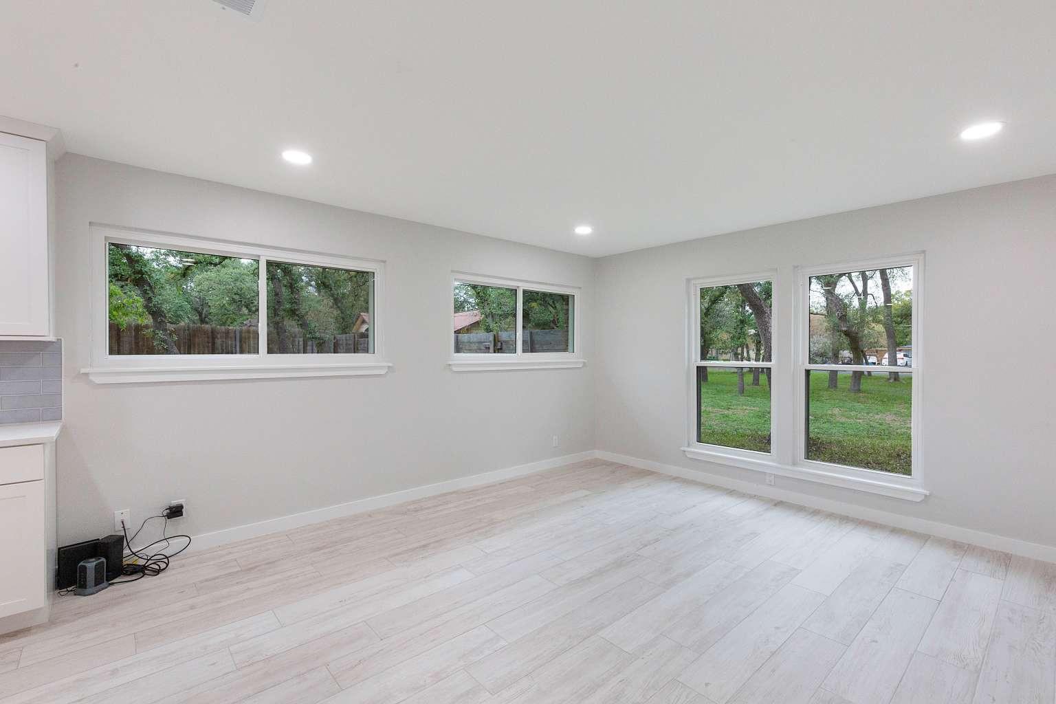 11508 Bell Ave Property Photo 4