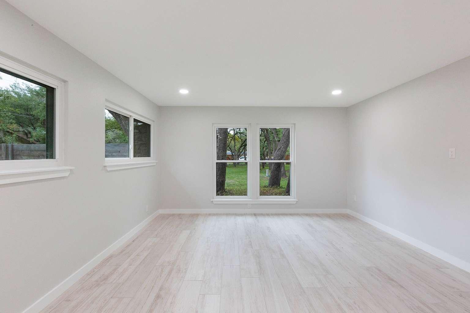 11508 Bell Ave Property Photo 5