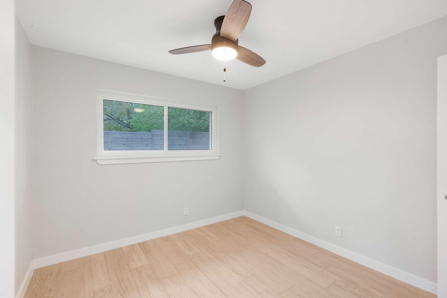 11508 Bell Ave Property Photo 14