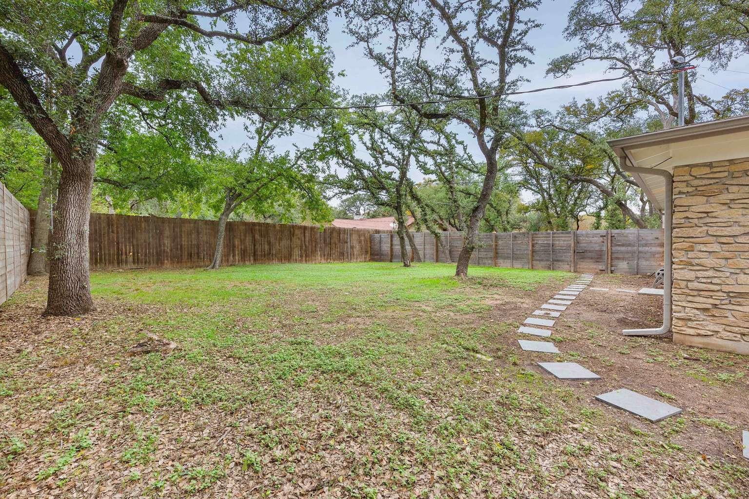 11508 Bell Ave Property Photo 29