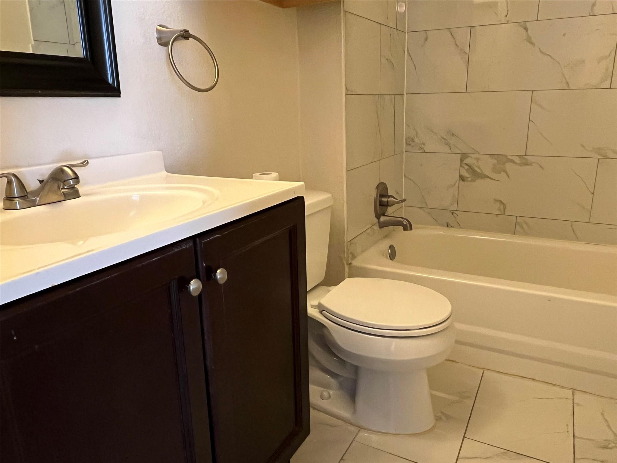 6910 Hart Ln #703 Property Photo 22