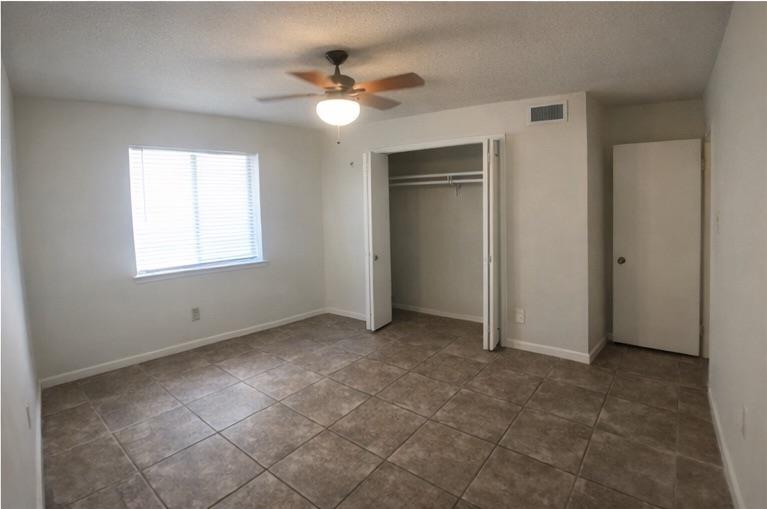 2408 Longview St #111 Property Photo 6