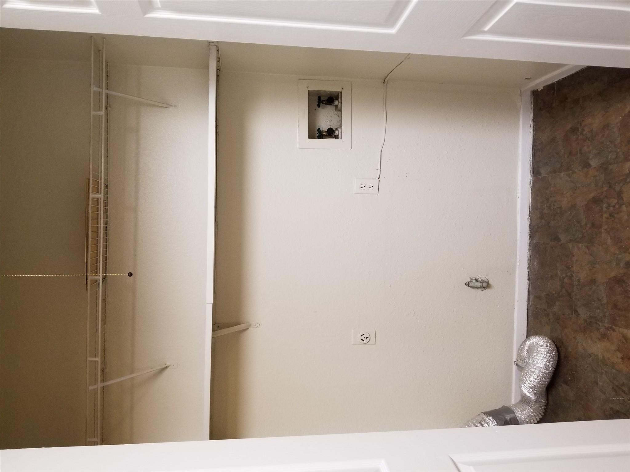 8009 West Gate Blvd #a Property Photo 5