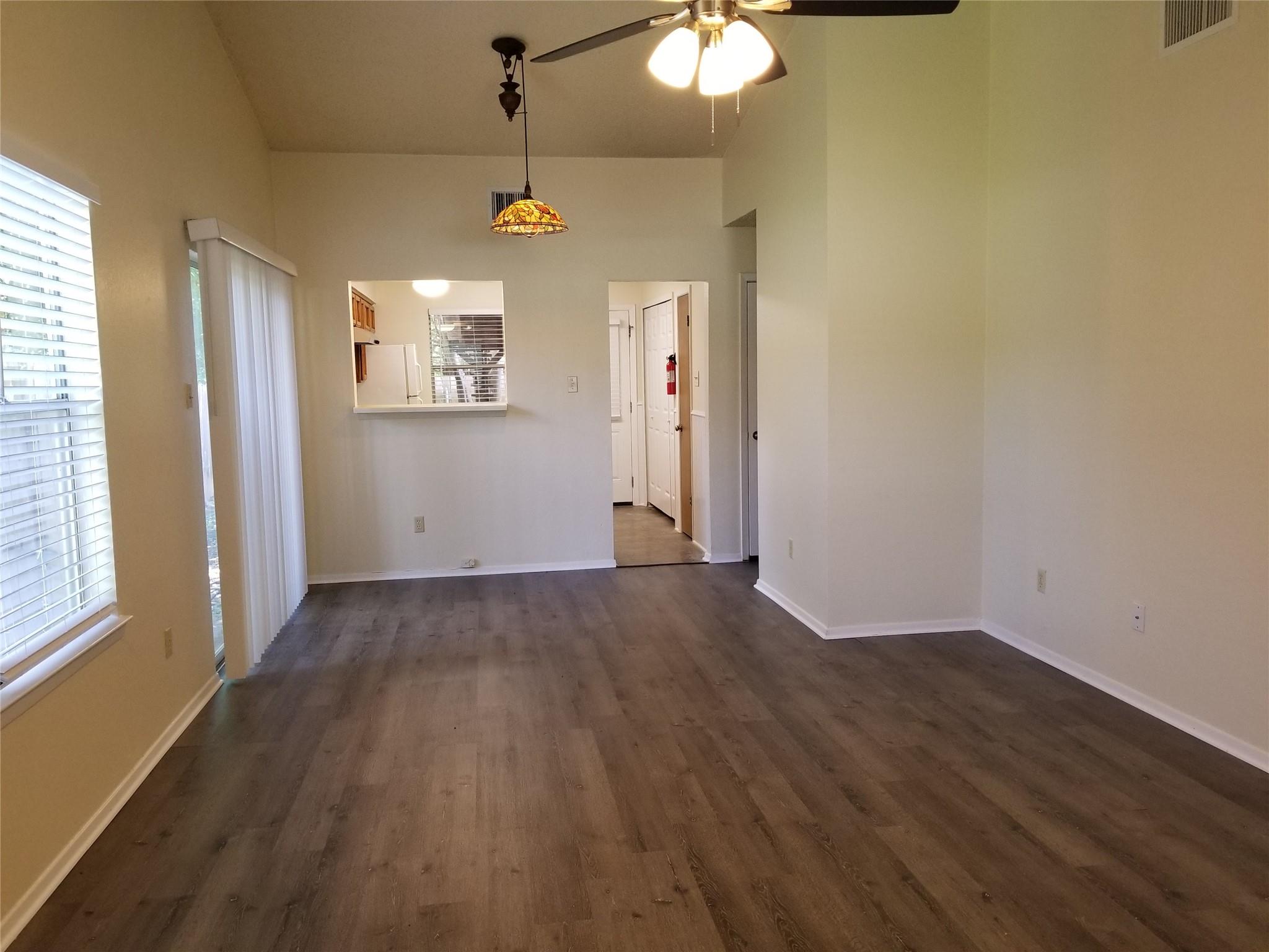 8009 West Gate Blvd #a Property Photo 7