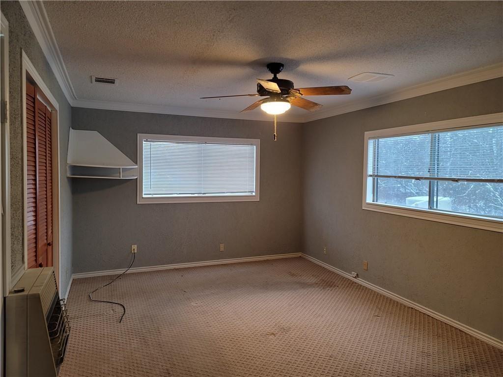 18501 Blake Manor Rd Property Photo 8