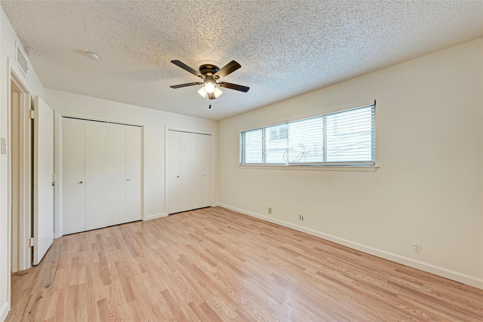 2404 Longview St #101 Property Photo 13