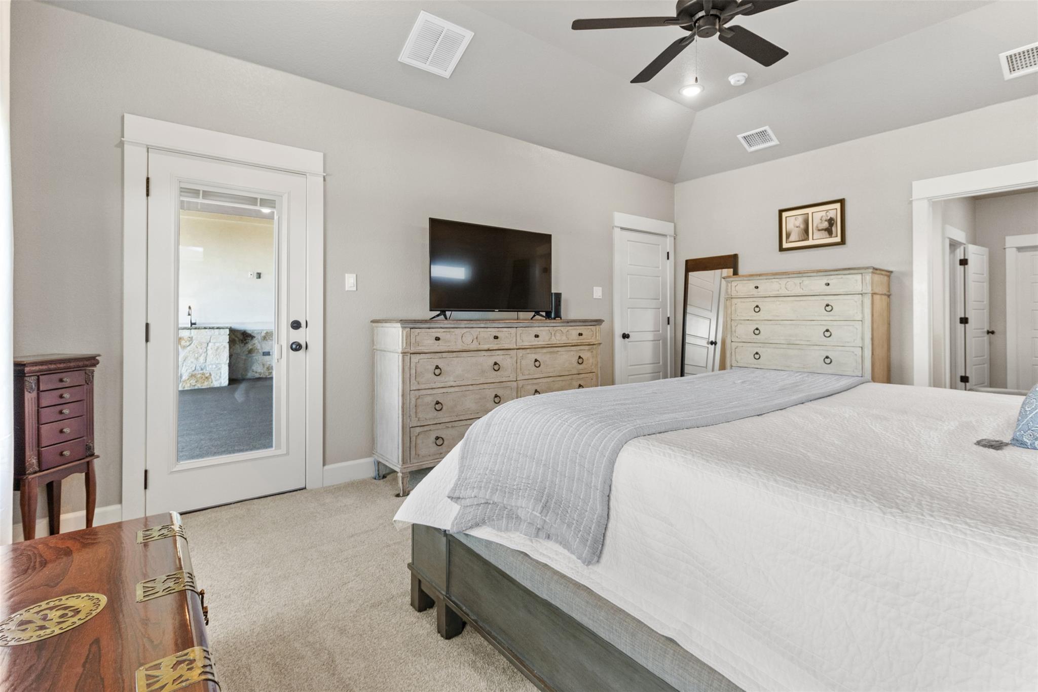 2708 Sun Point Cir Property Photo 17