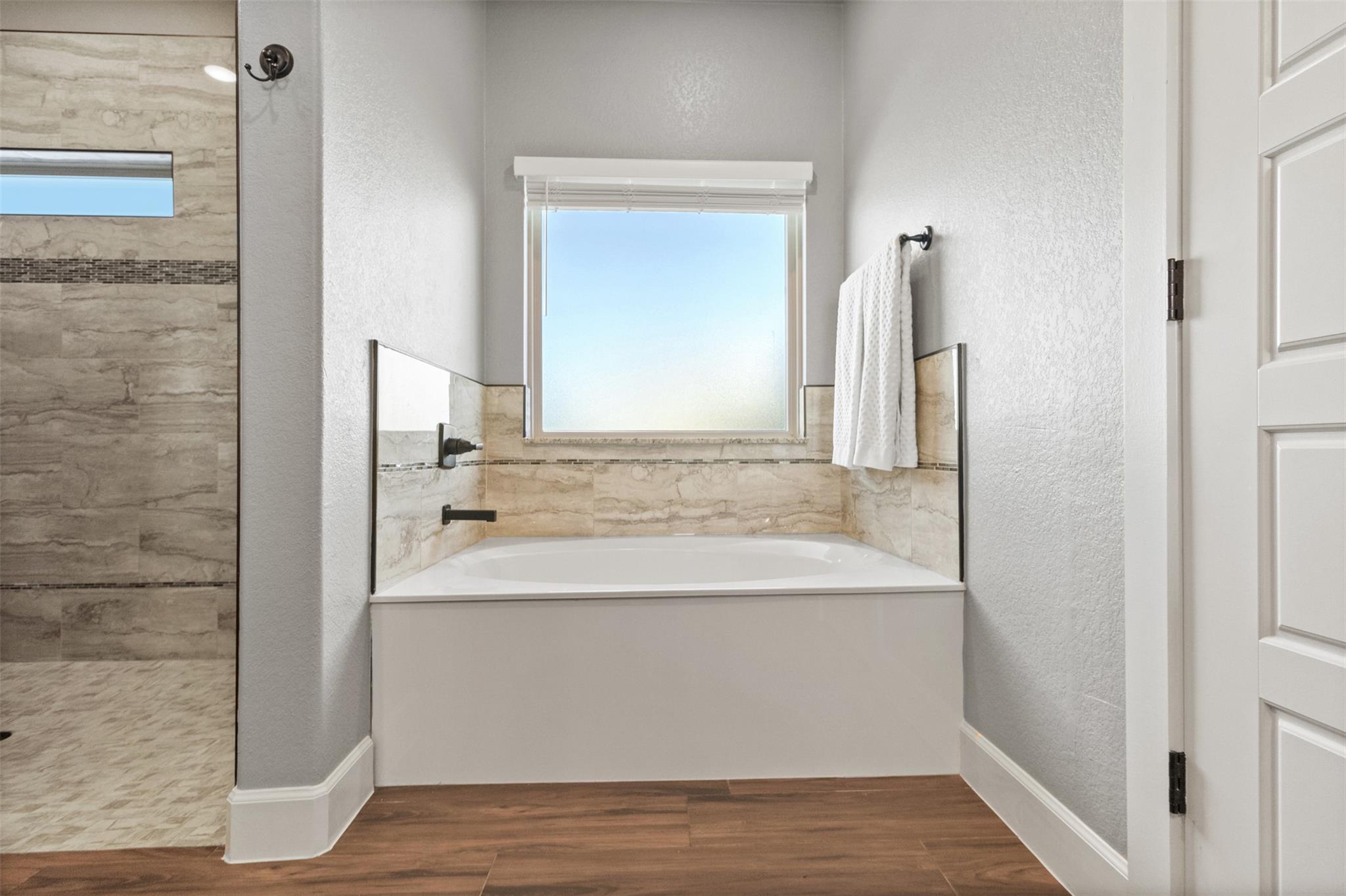 2708 Sun Point Cir Property Photo 20