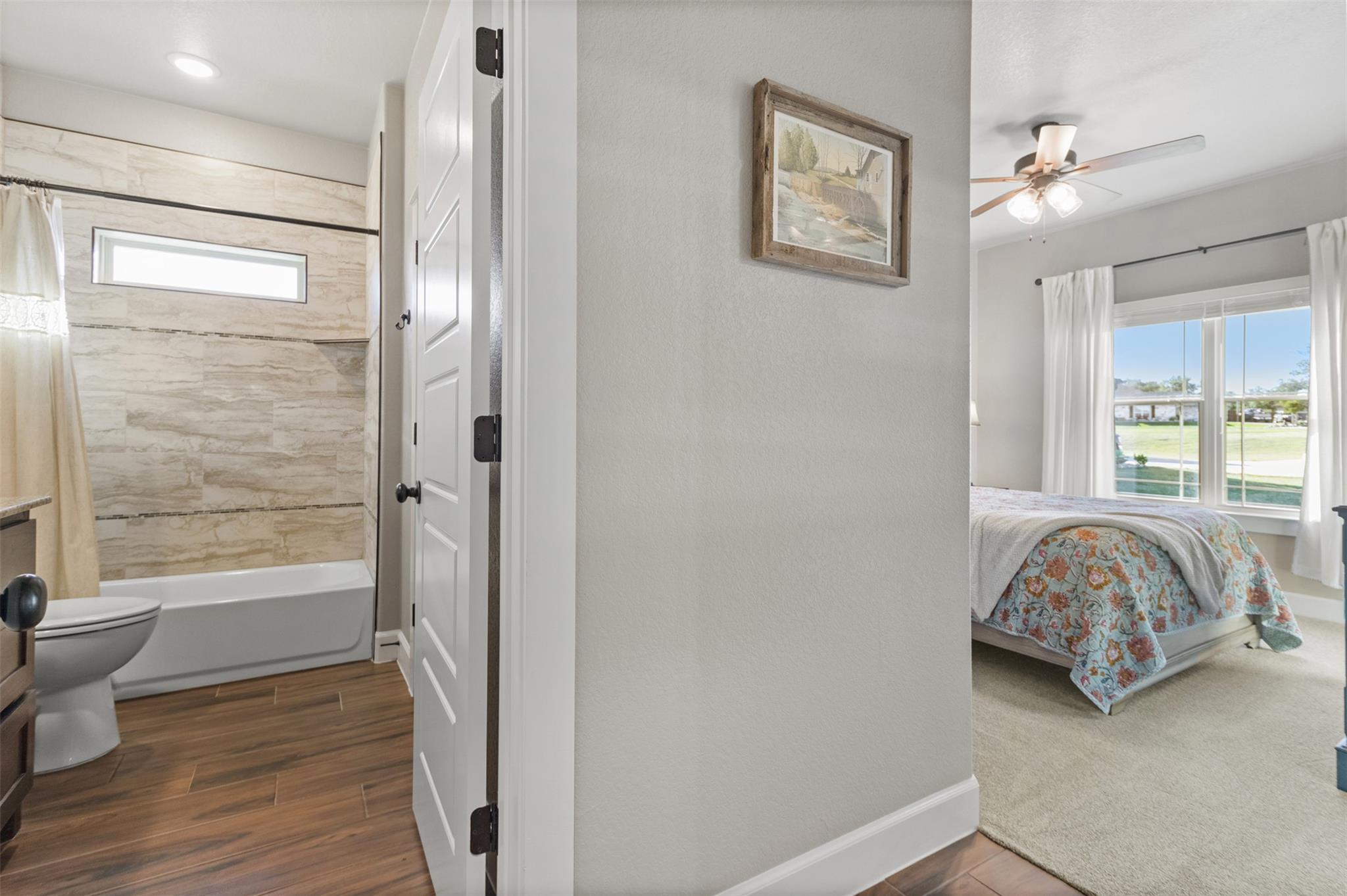 2708 Sun Point Cir Property Photo 26