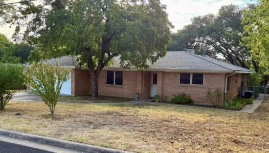 11401 Indianhead Dr Property Photo 2