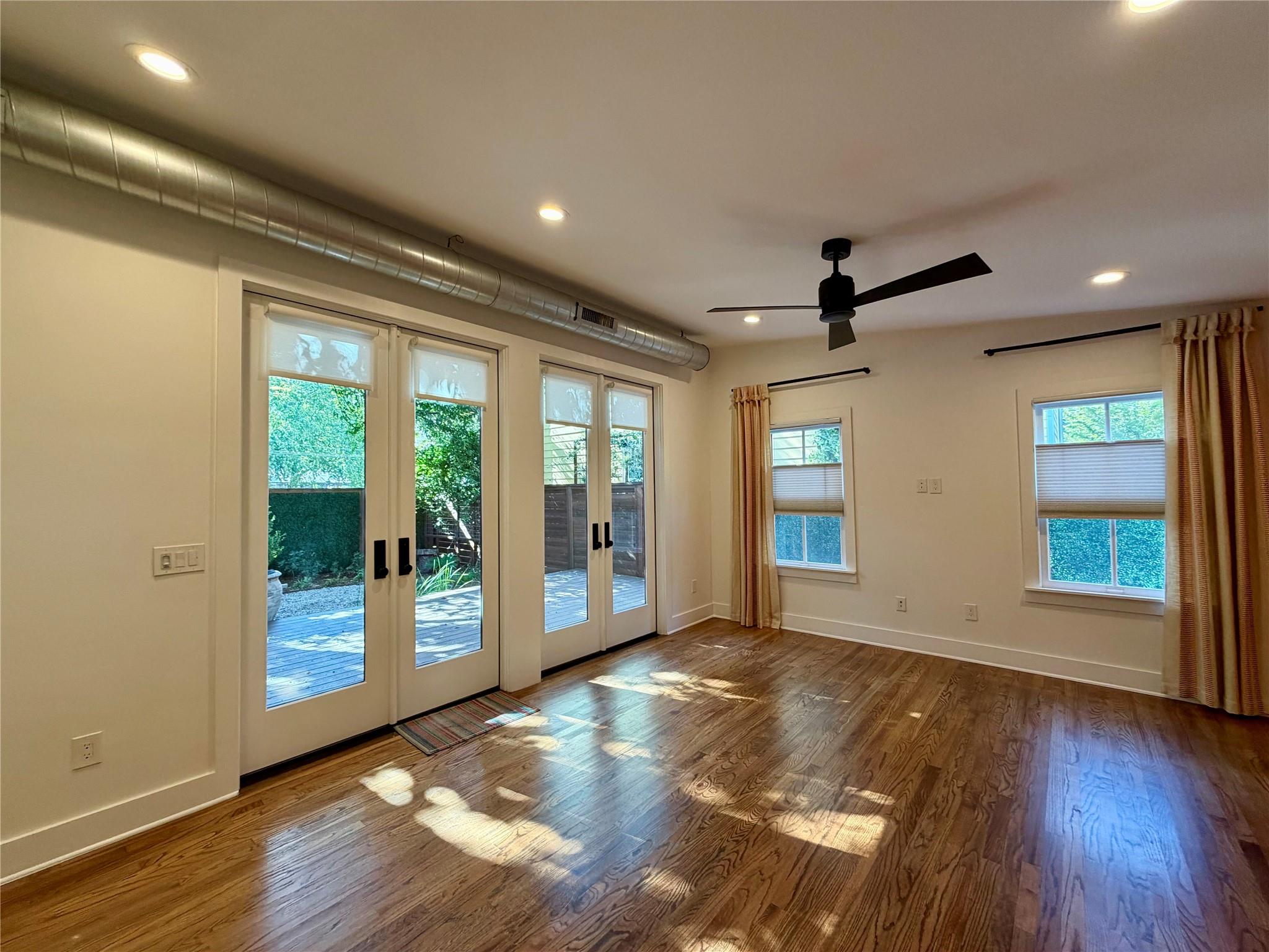 1211 E 2nd St #a Property Photo 32