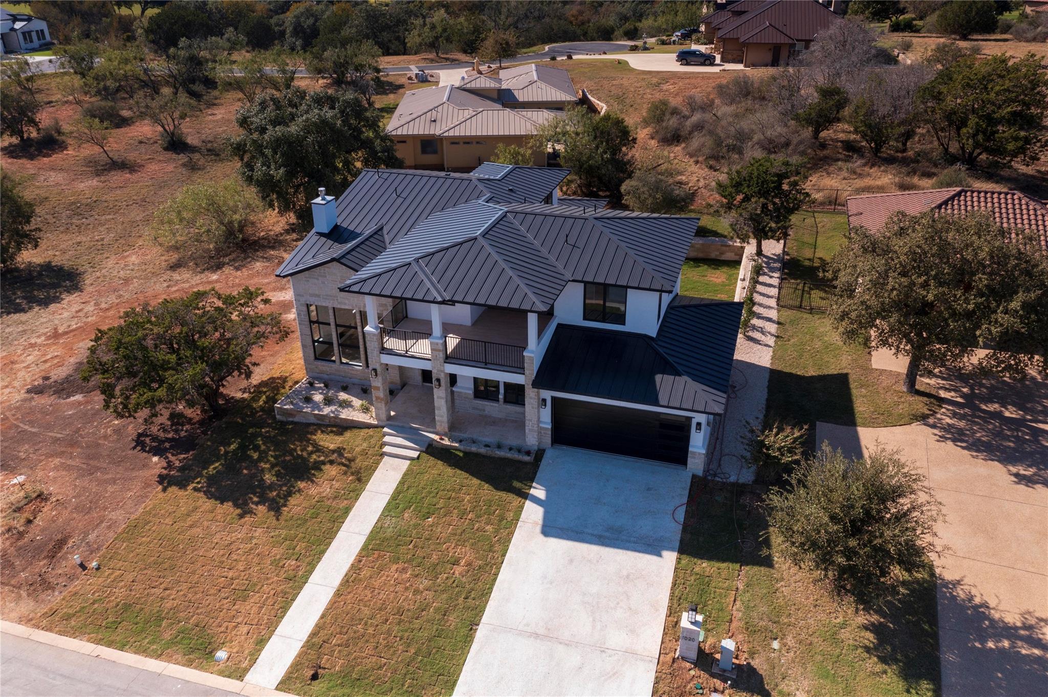 1020 Mountain Leather Dr Property Photo 2