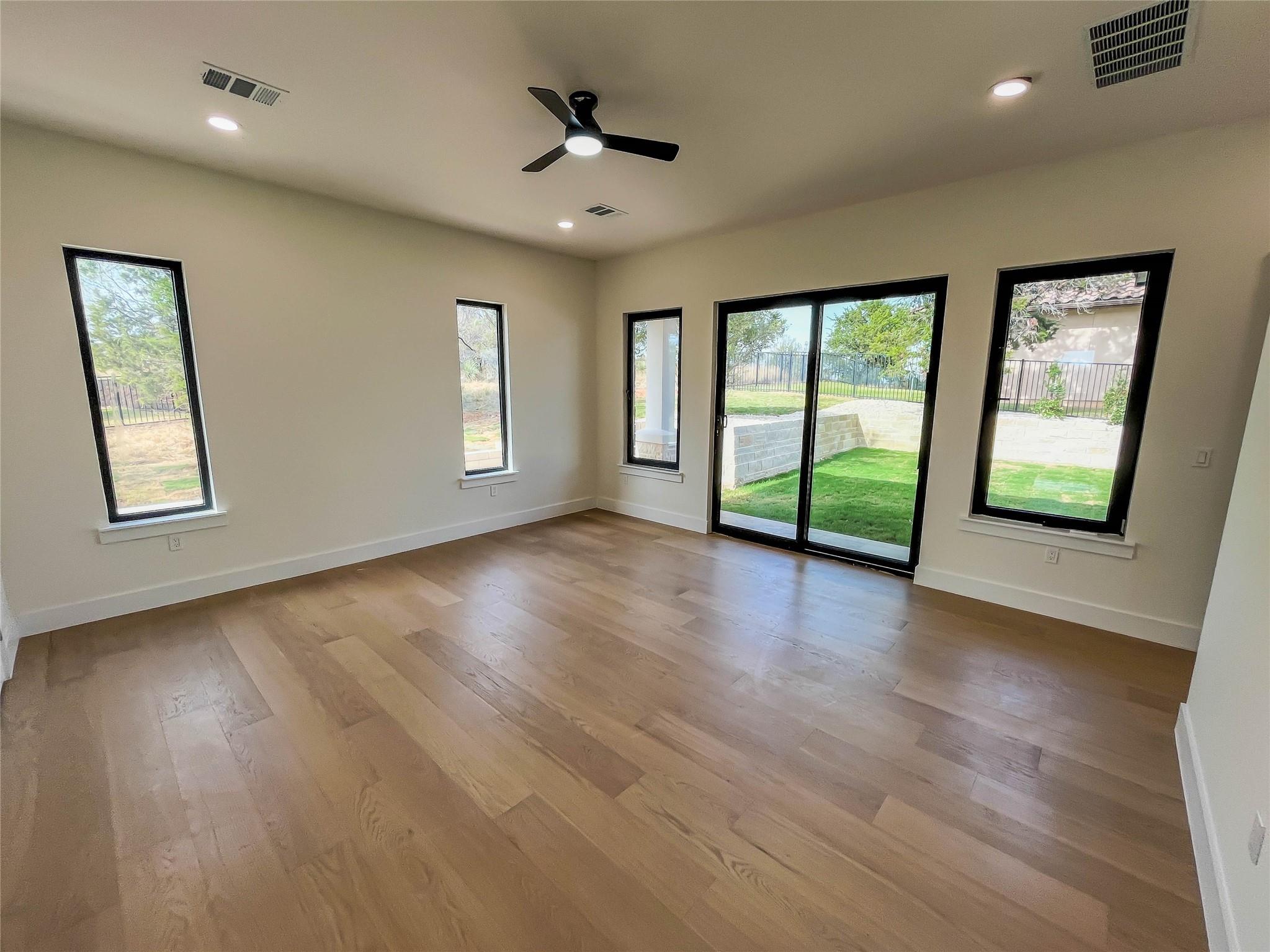 1020 Mountain Leather Dr Property Photo 13