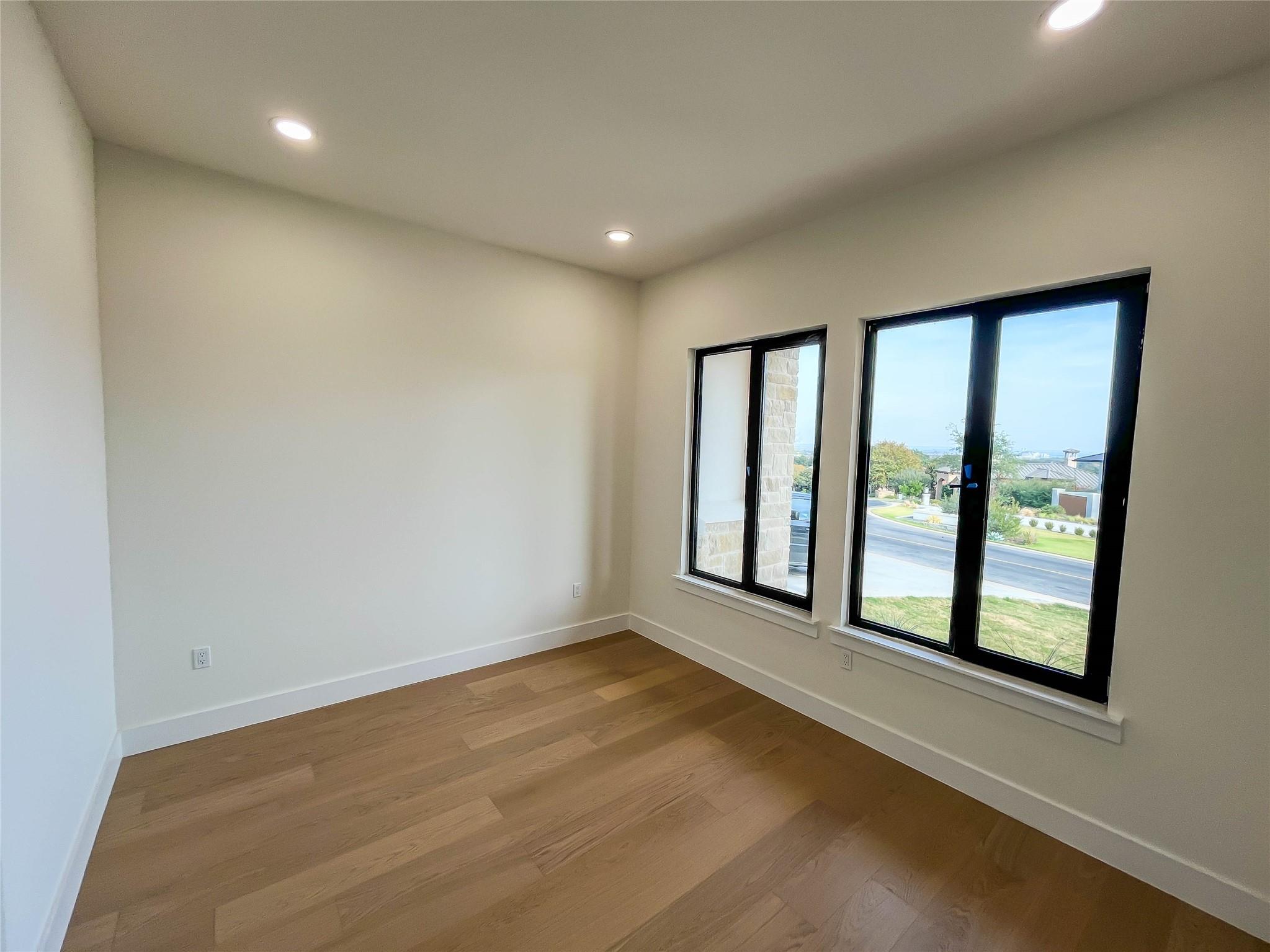 1020 Mountain Leather Dr Property Photo 26
