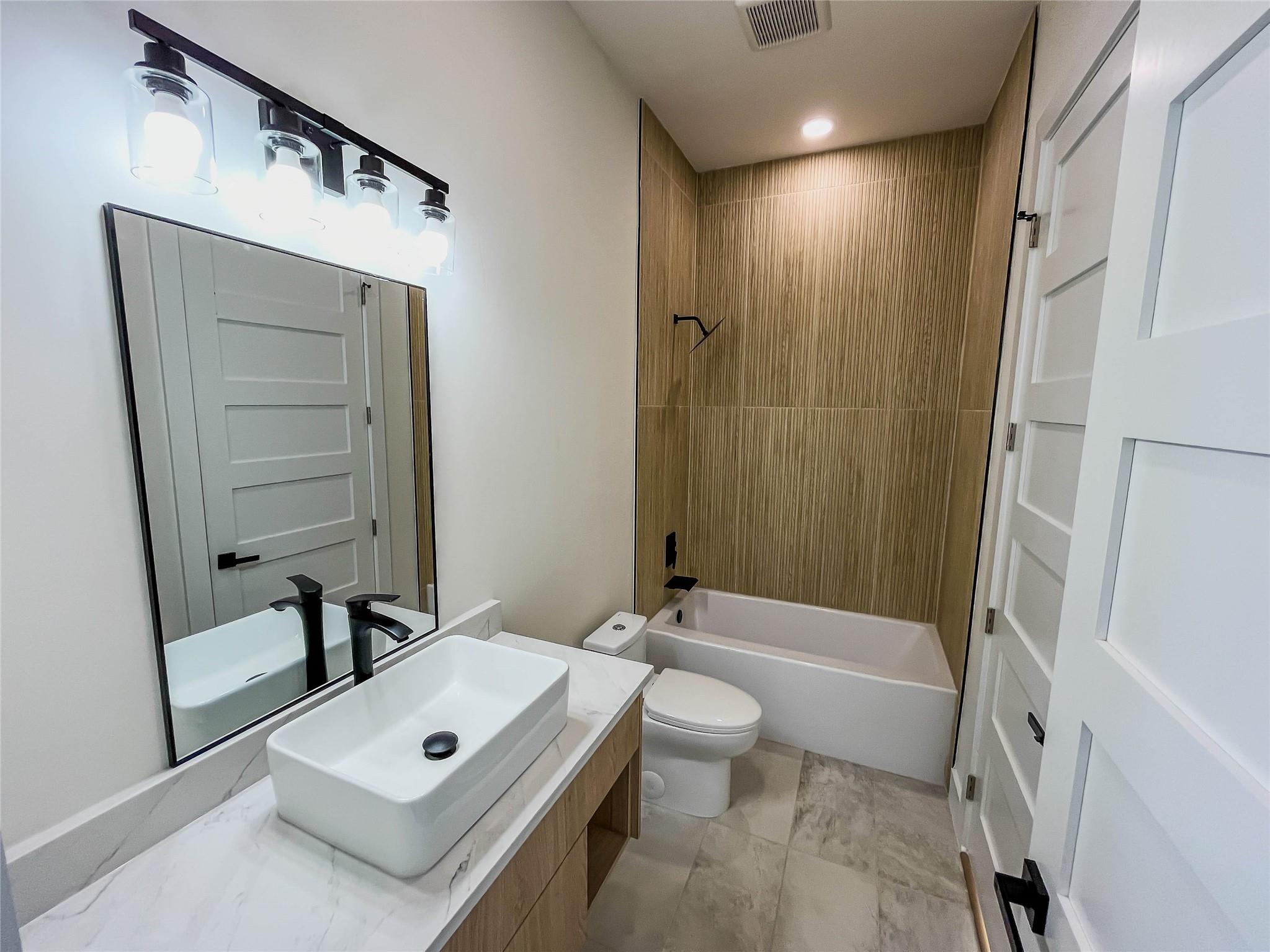 1020 Mountain Leather Dr Property Photo 27
