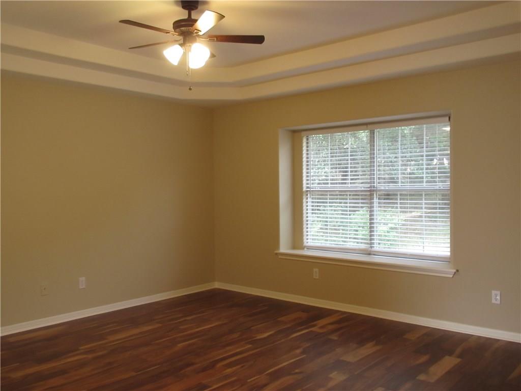 2405 Farragret Cv Property Photo 3
