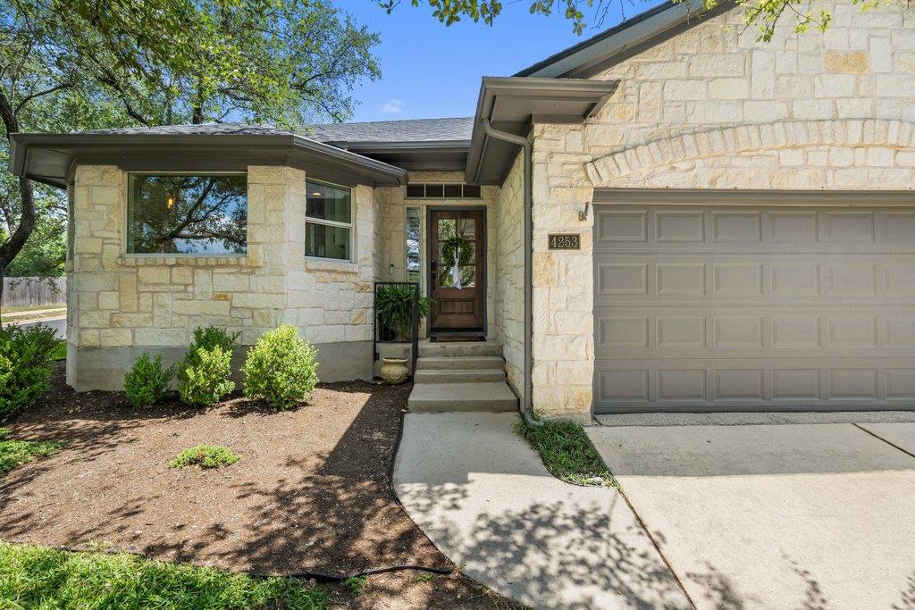 4253 Canyon Glen Cir Property Photo 1