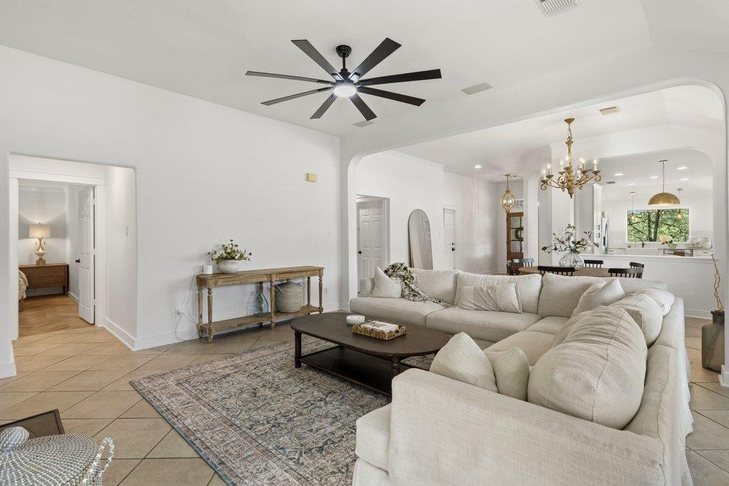 4253 Canyon Glen Cir Property Photo 8