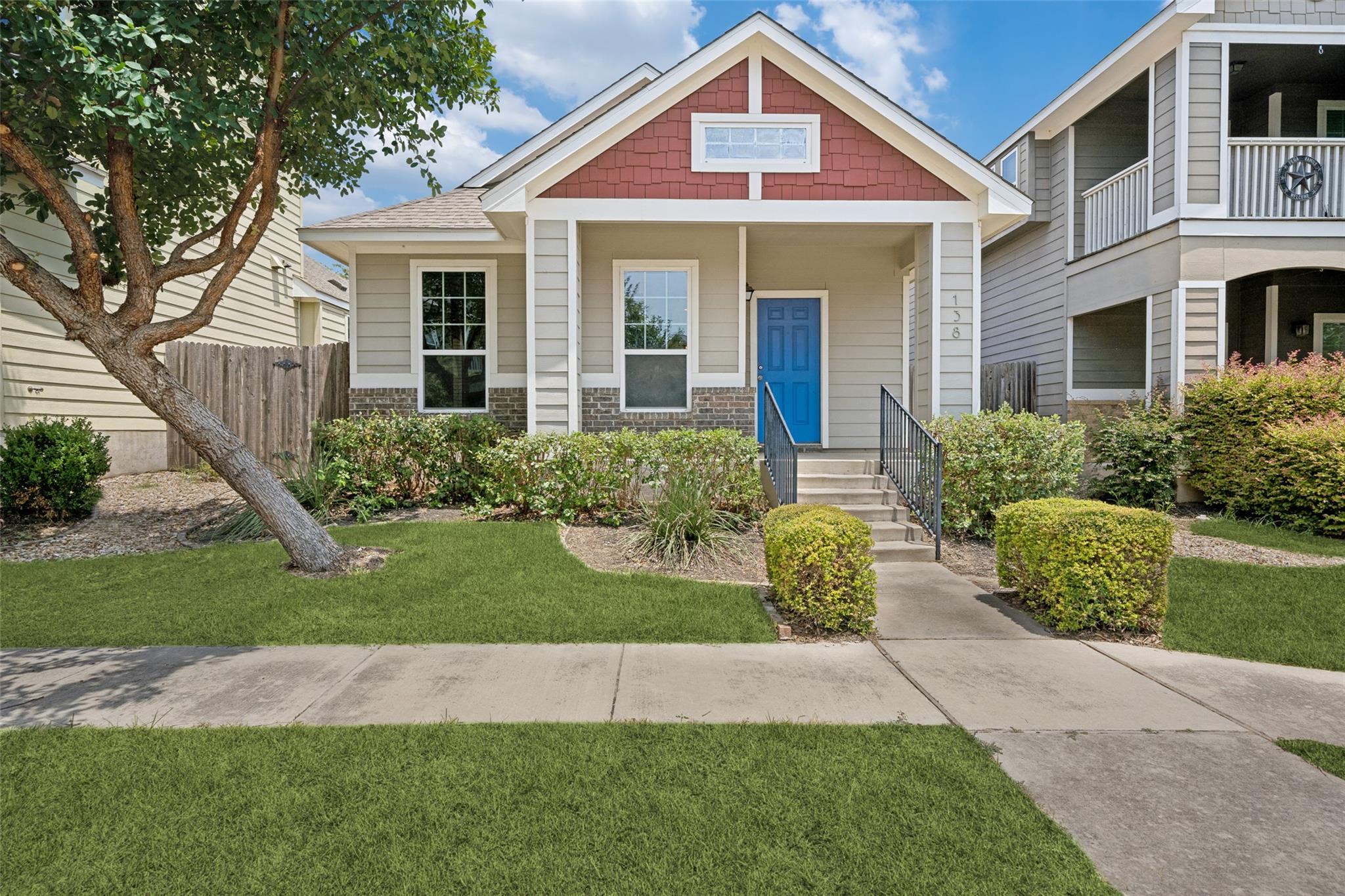 138 Wainscot Oak Way Property Photo 1