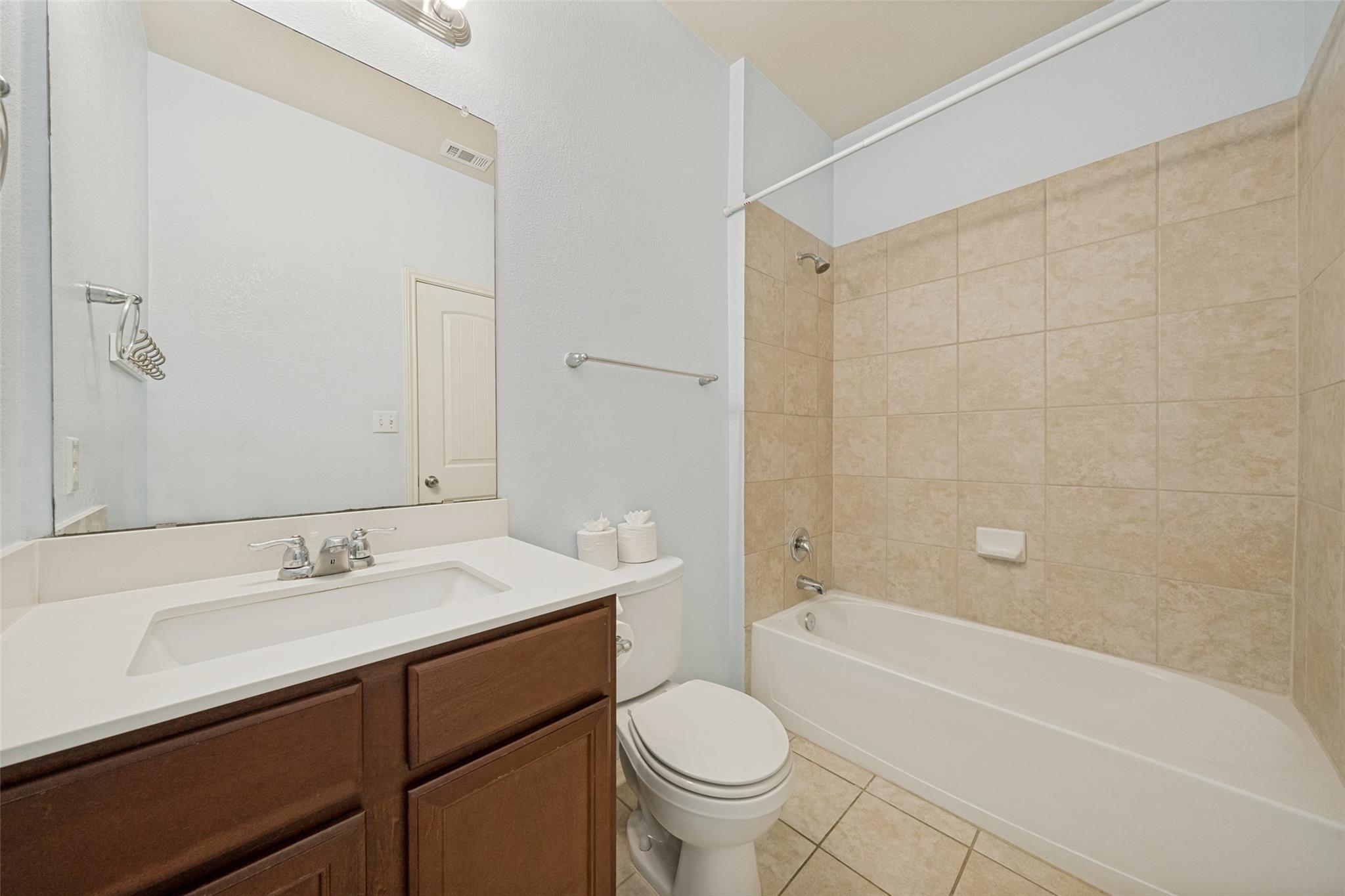 138 Wainscot Oak Way Property Photo 16