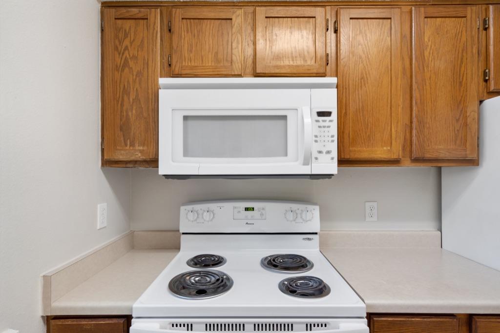 8703 Schick Rd #c Property Photo 13