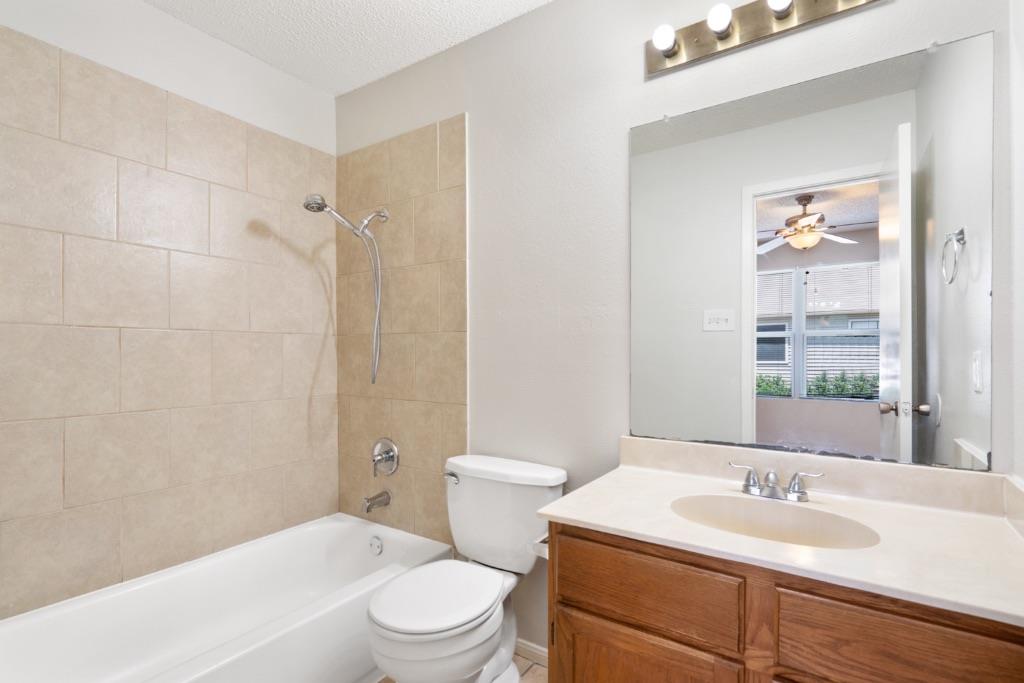 8703 Schick Rd #c Property Photo 17