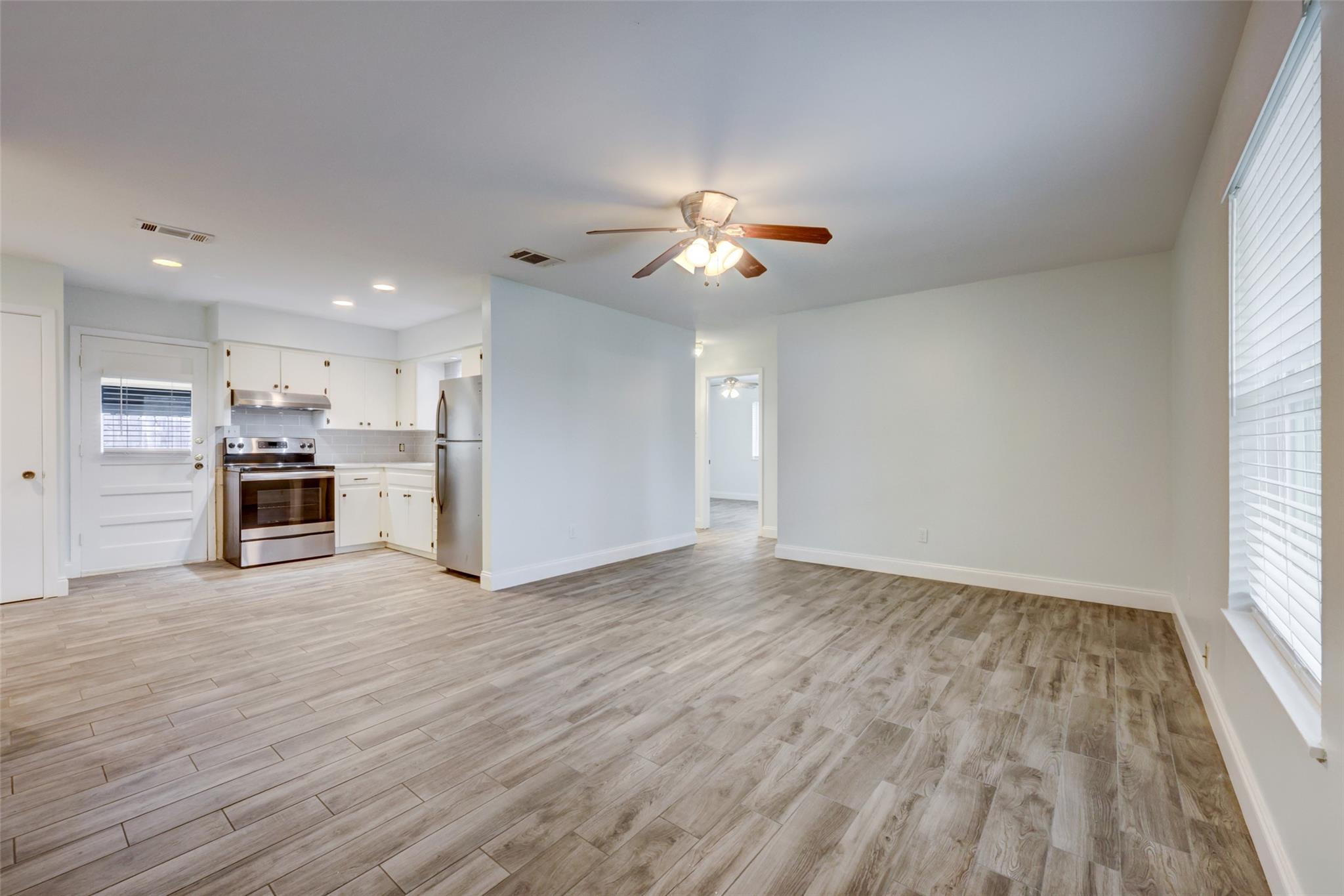 2701 St Edwards Cres #a Property Photo 1