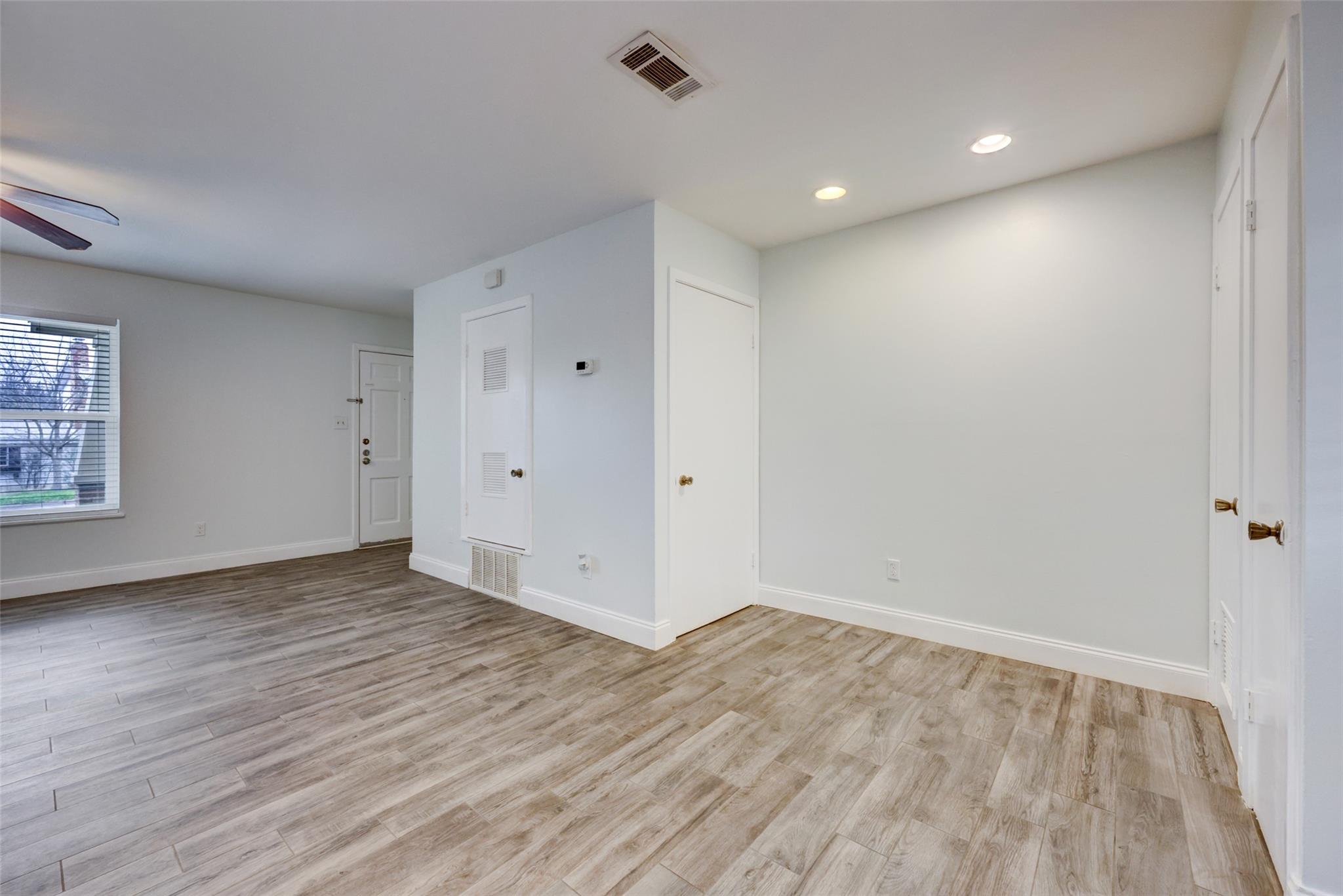 2701 St Edwards Cres #a Property Photo 7