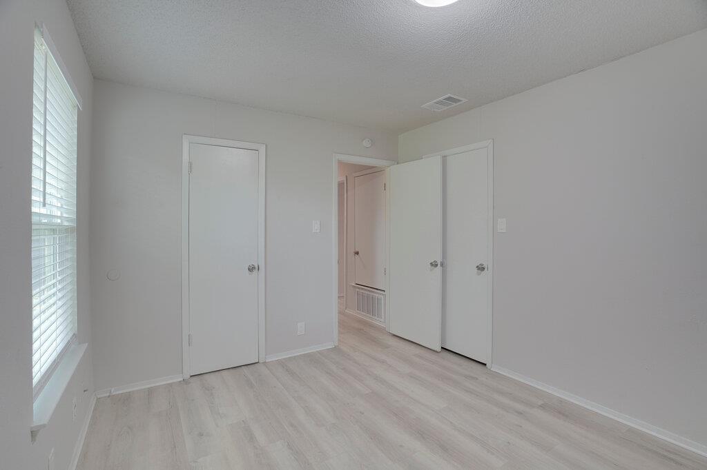 1206 Westcott Dr #b Property Photo 10