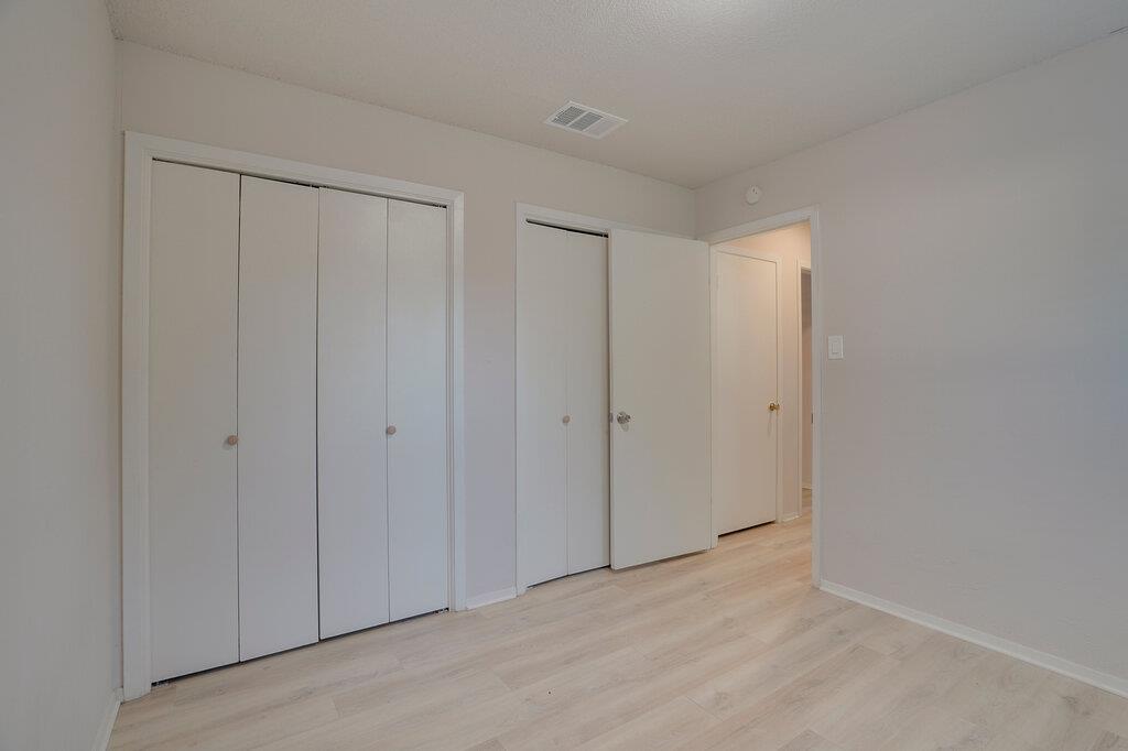 1206 Westcott Dr #b Property Photo 12